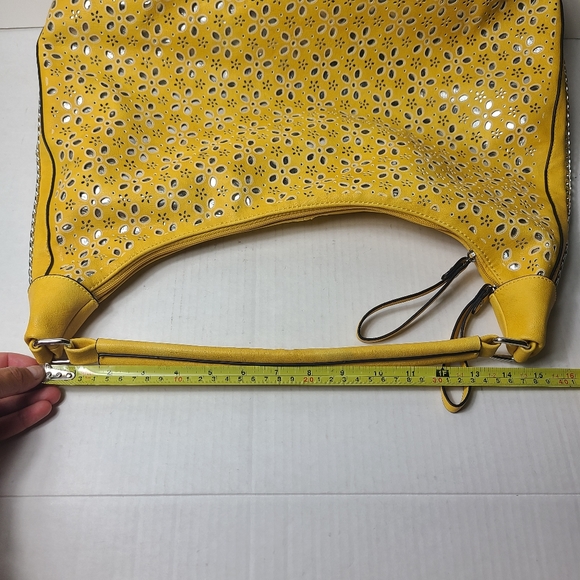 Big yellow shoulder bag - Picture 10 of 10